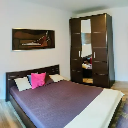 Apartamento Centrum 5 Min Od Pkin 3 Pokoje 64 Metry *